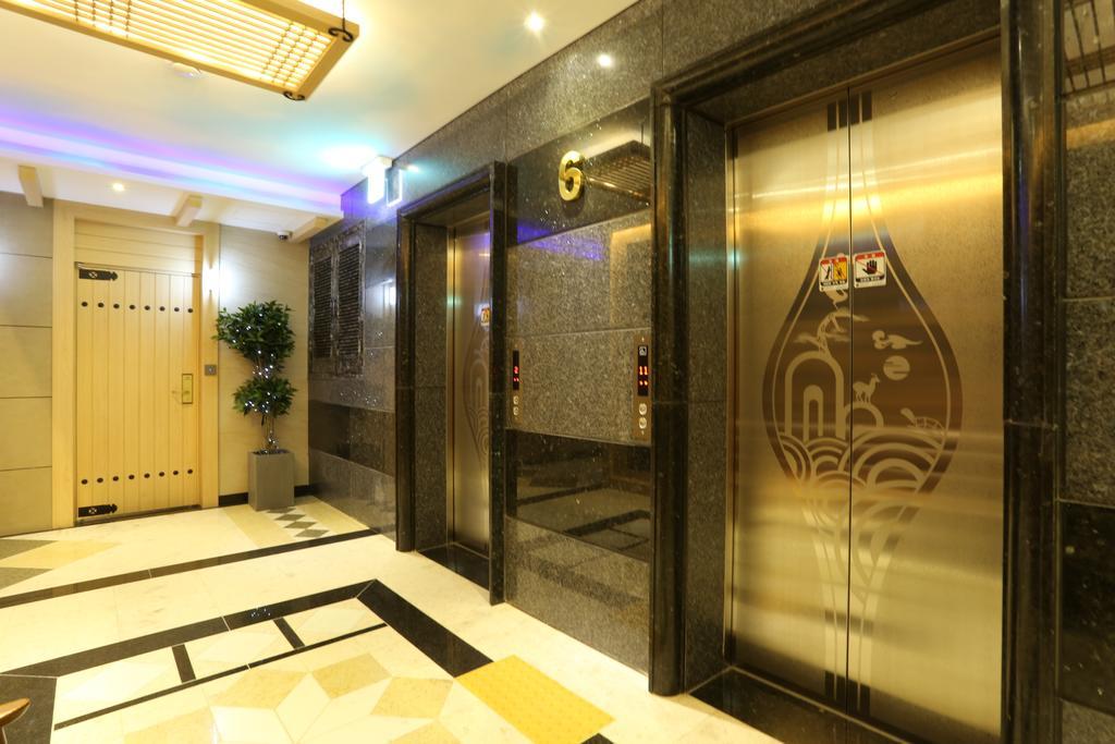 Dongtan Hotel Windsor Hwaseong Exterior photo